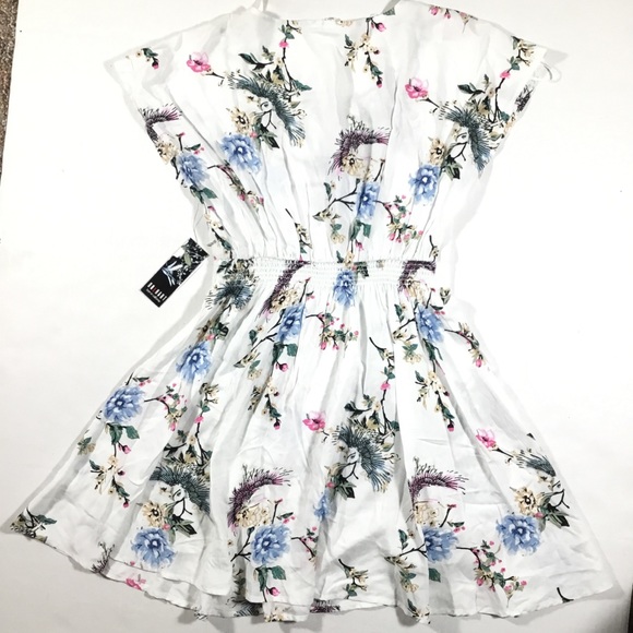 OneHart flutter sleeve floral white dress - Picture 2 of 8